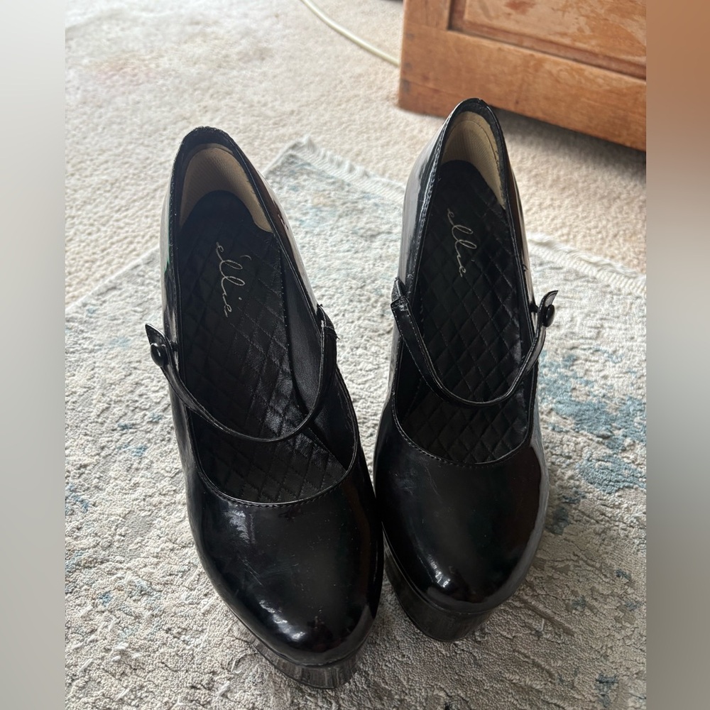 Ellie Mary Jane  Platform Shoes - Picture 3 of 10